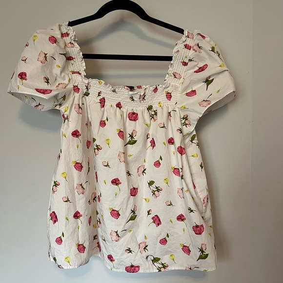 J. Crew Tops - NWOT🌷J. Crew floral blouse